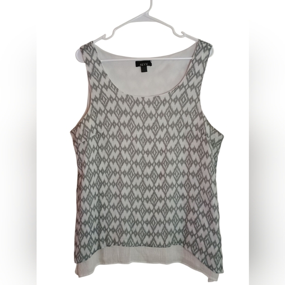 Alyx Gray Patterned Women's Top - Picture 1 of 5